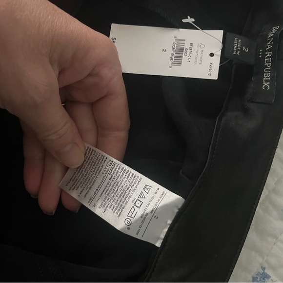 Express Black High Waist Satin Shorts - Picture 6 of 6